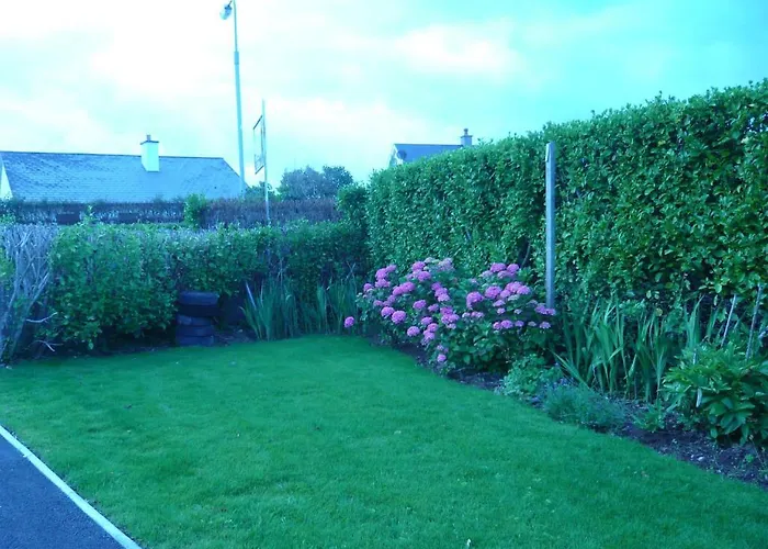 Oakley לינה וארוחת בוקר