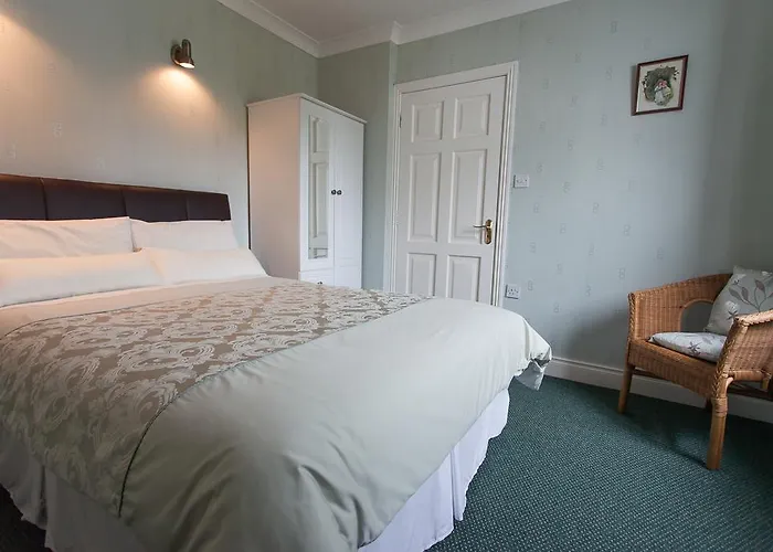 Oakley לינה וארוחת בוקר 3*